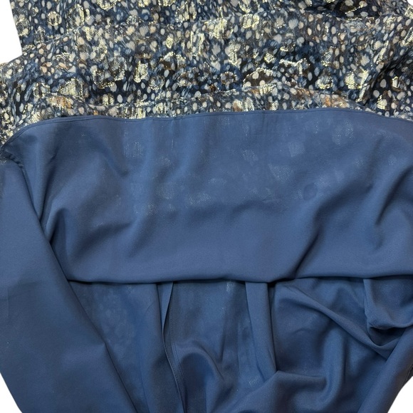 BCBGMaxAzria | Blue Silver Metallic Strapless Formal Gown Carboncmbo Size 10 - Picture 7 of 16